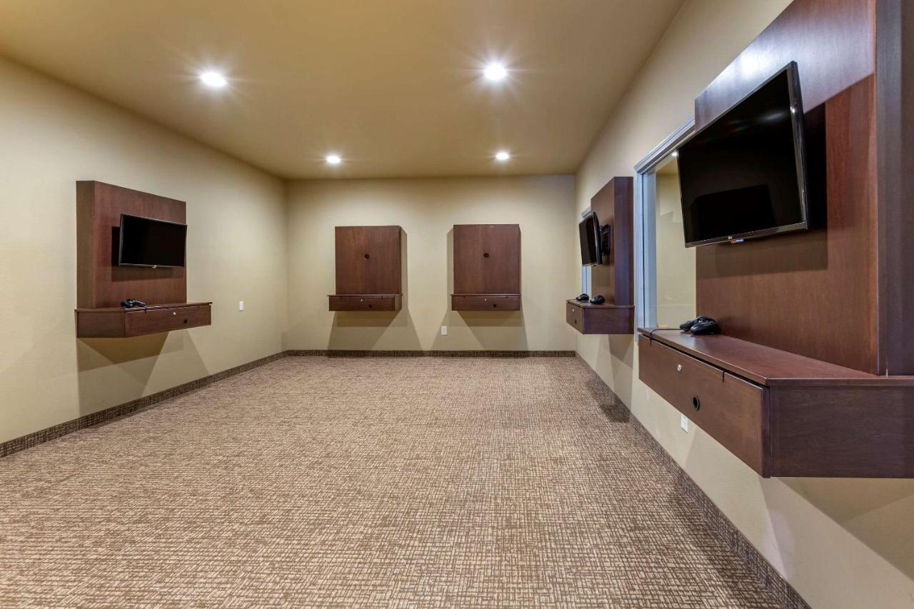 Comfort Inn & Suites Near Mt Rushmore Hill City Extérieur photo