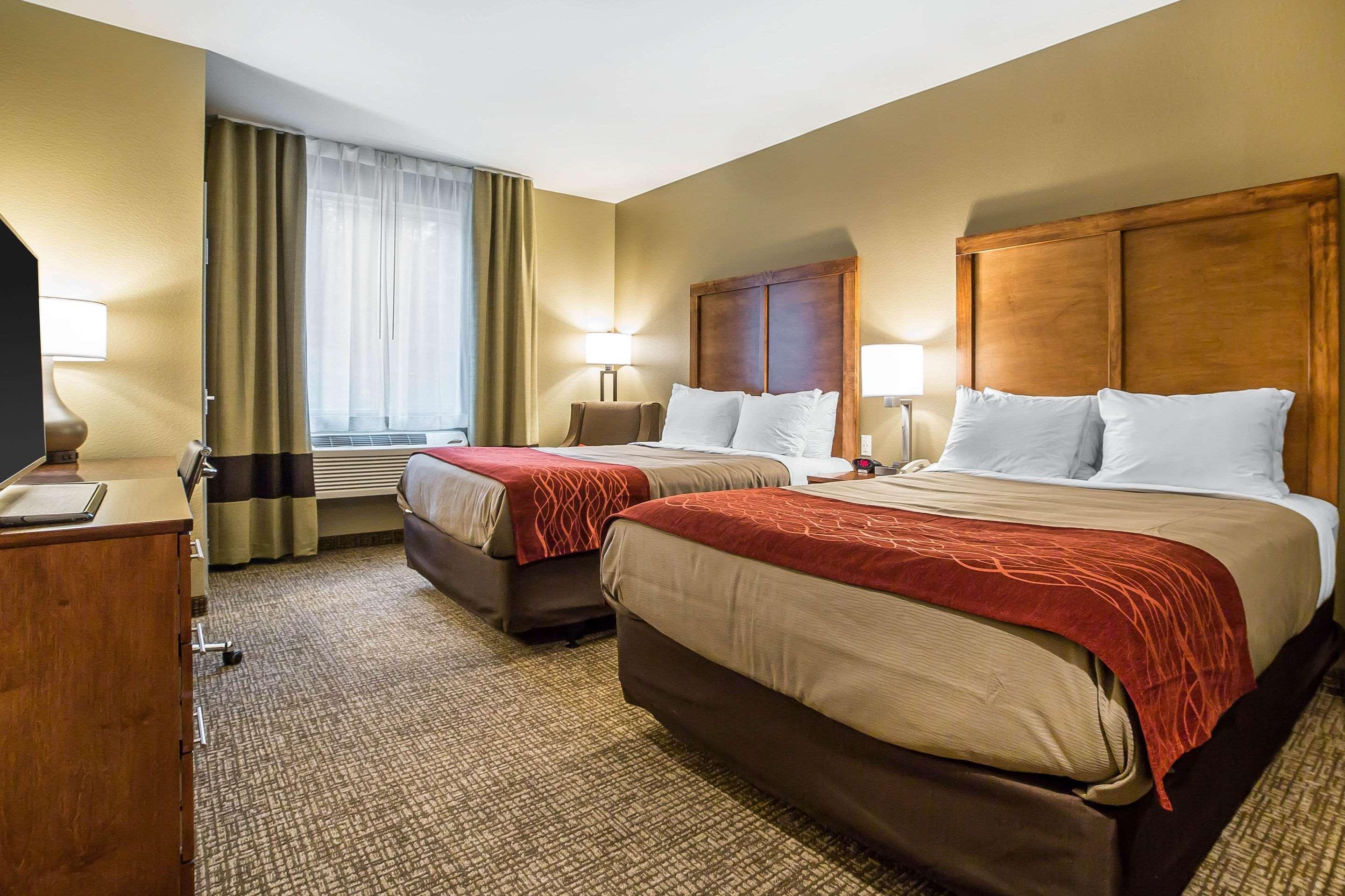 Comfort Inn & Suites Near Mt Rushmore Hill City Extérieur photo
