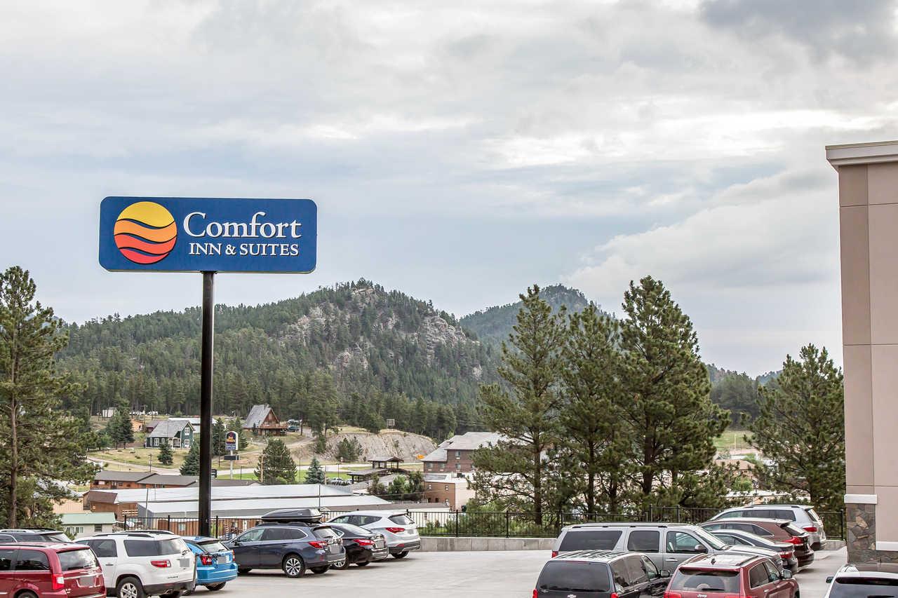 Comfort Inn & Suites Near Mt Rushmore Hill City Extérieur photo