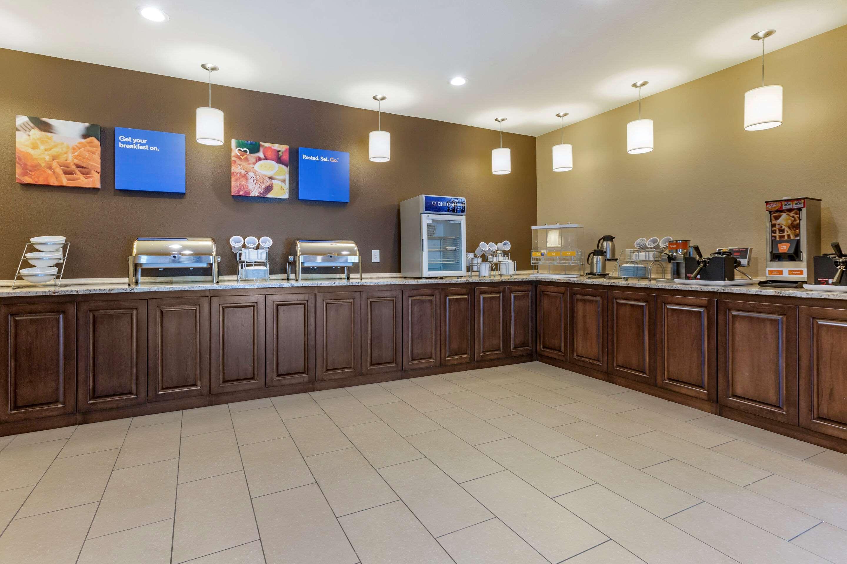 Comfort Inn & Suites Near Mt Rushmore Hill City Extérieur photo